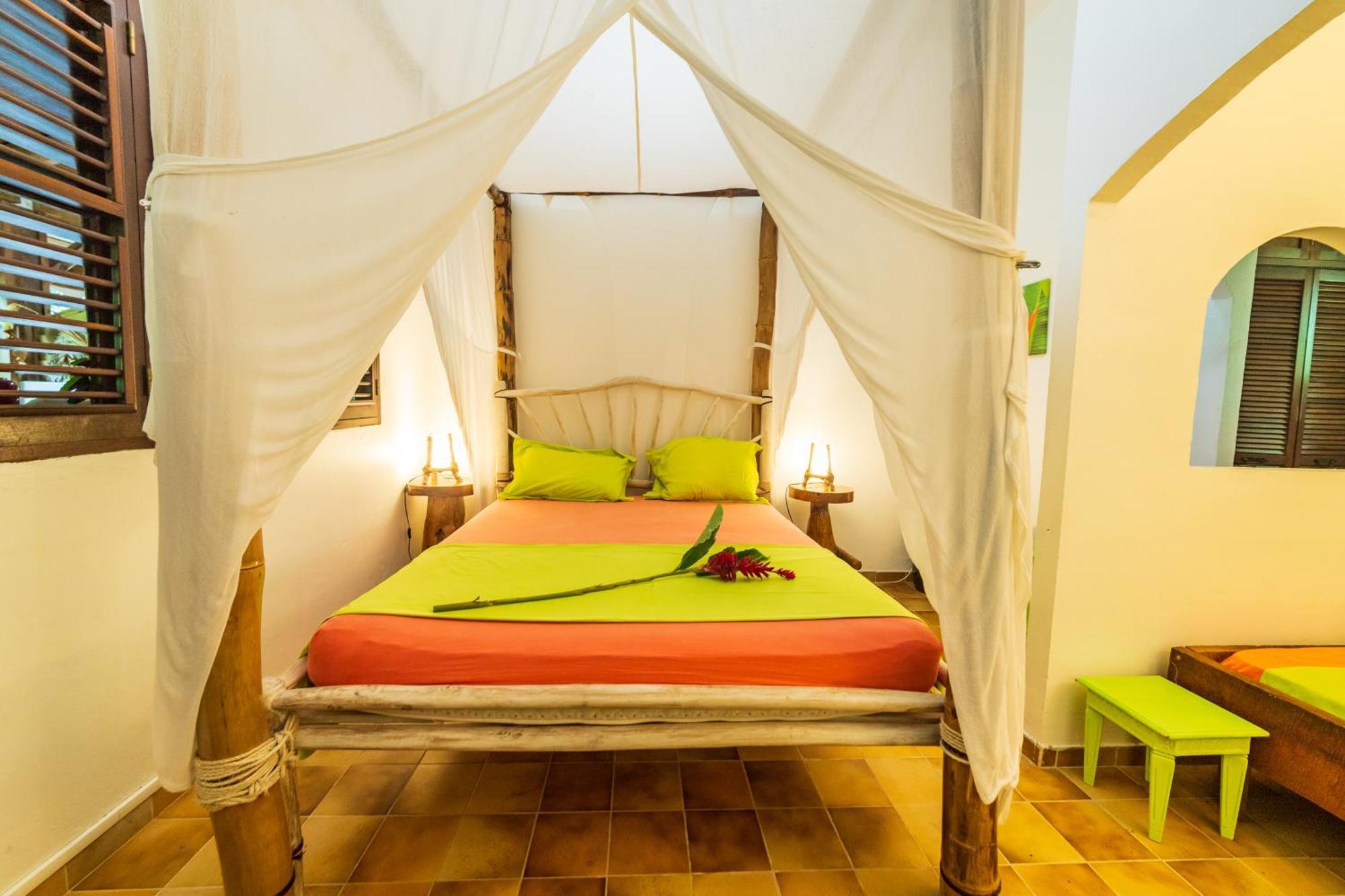 Villa Martinique Treehouse Canton Suisse Esterno foto