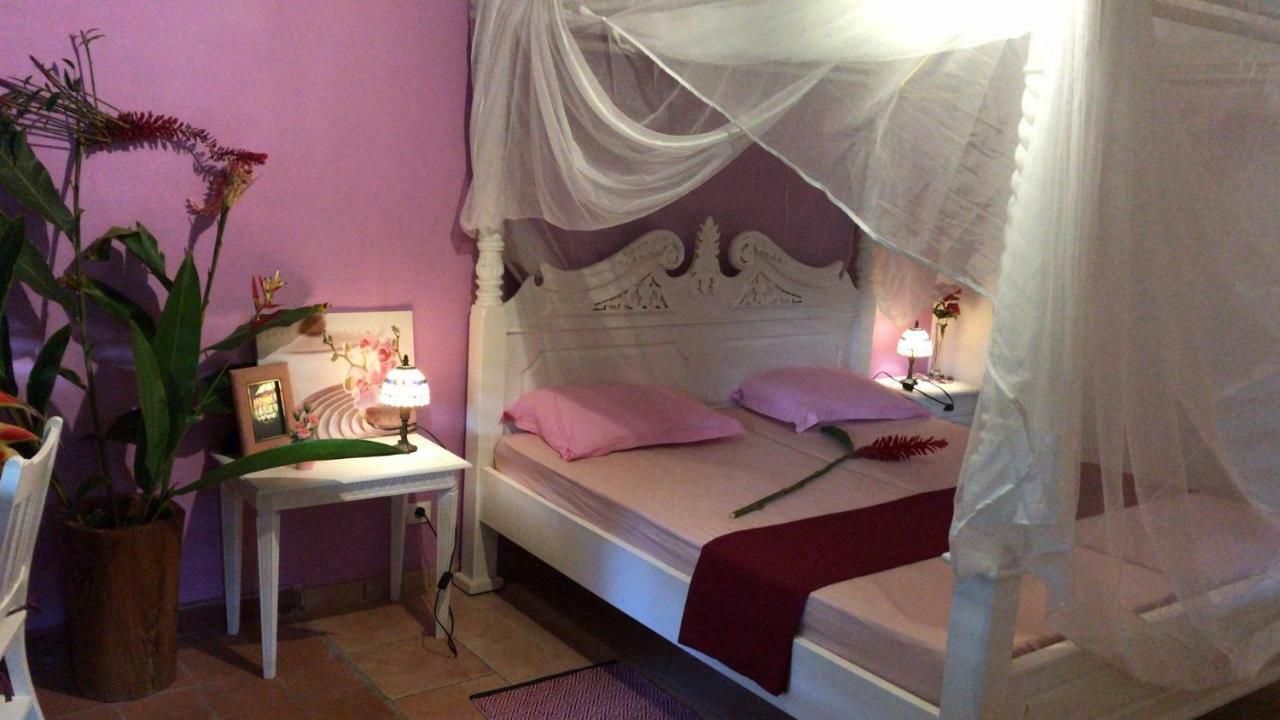 Villa Martinique Treehouse Canton Suisse Esterno foto